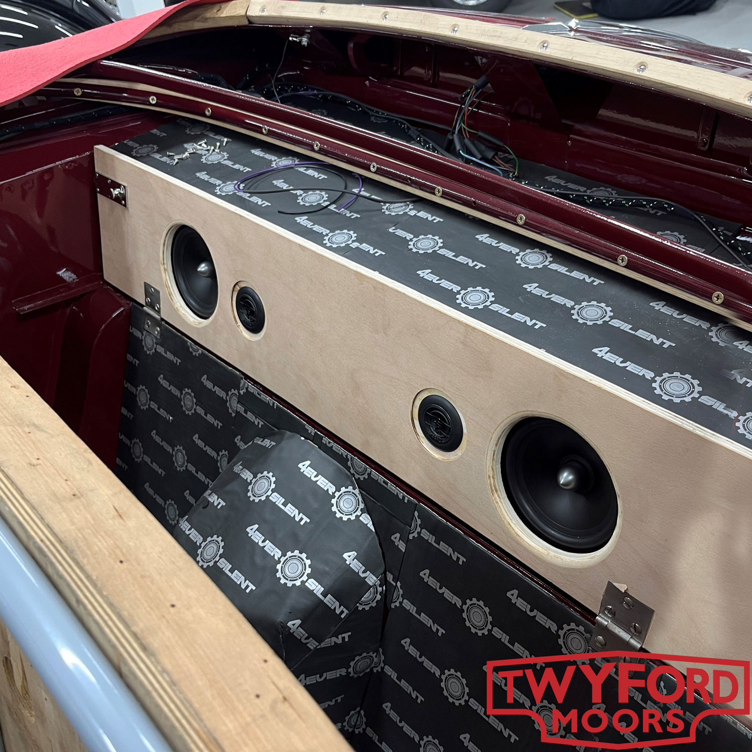 Classic car hidden speakers