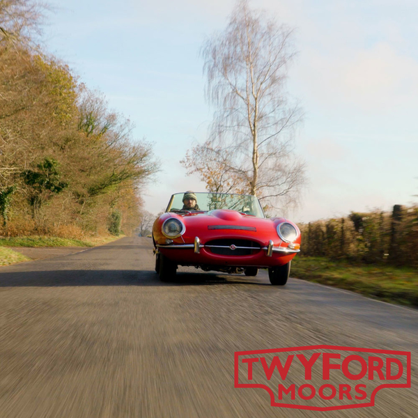 Twyford Moors Christmas Film - Classic Car Christmas Tree Collection