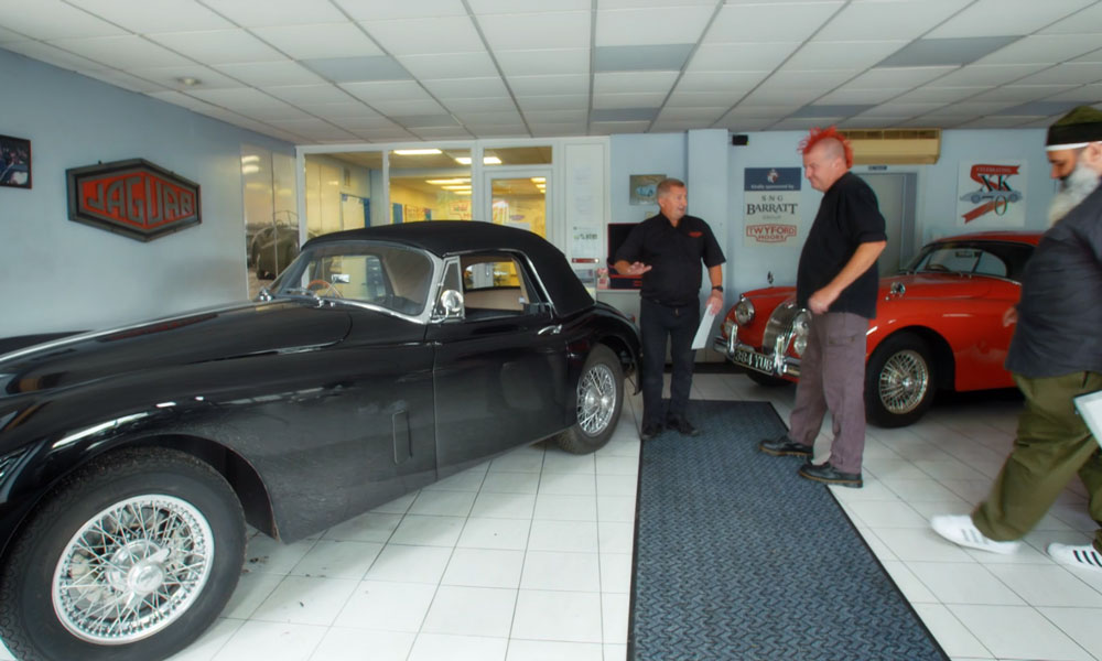 Salvage Hunters Jaguar XK150