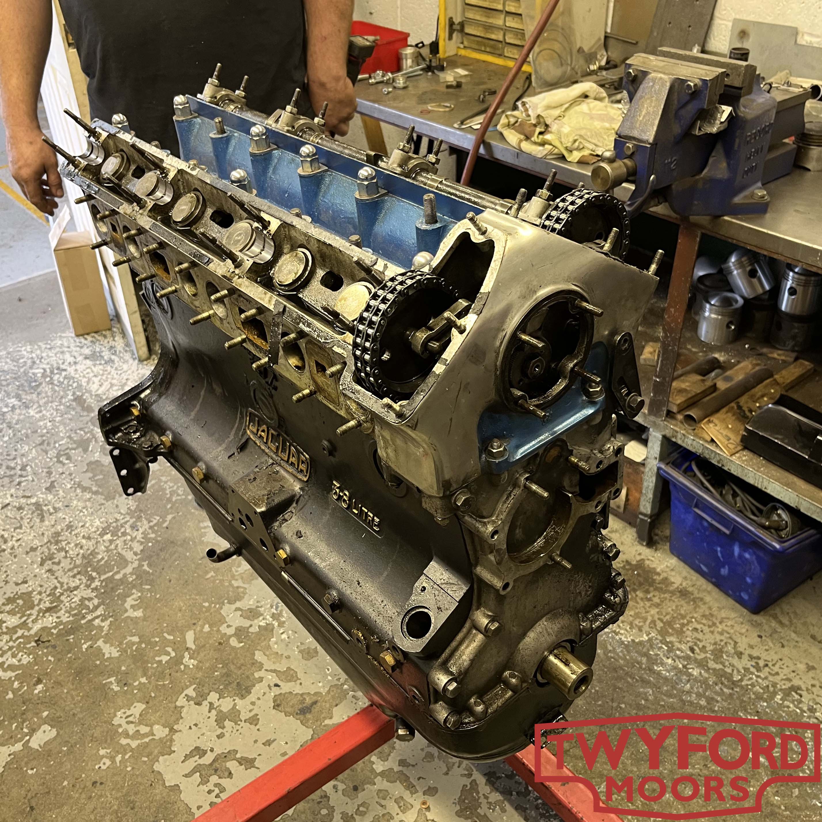 Jaguar XK engine rebuild