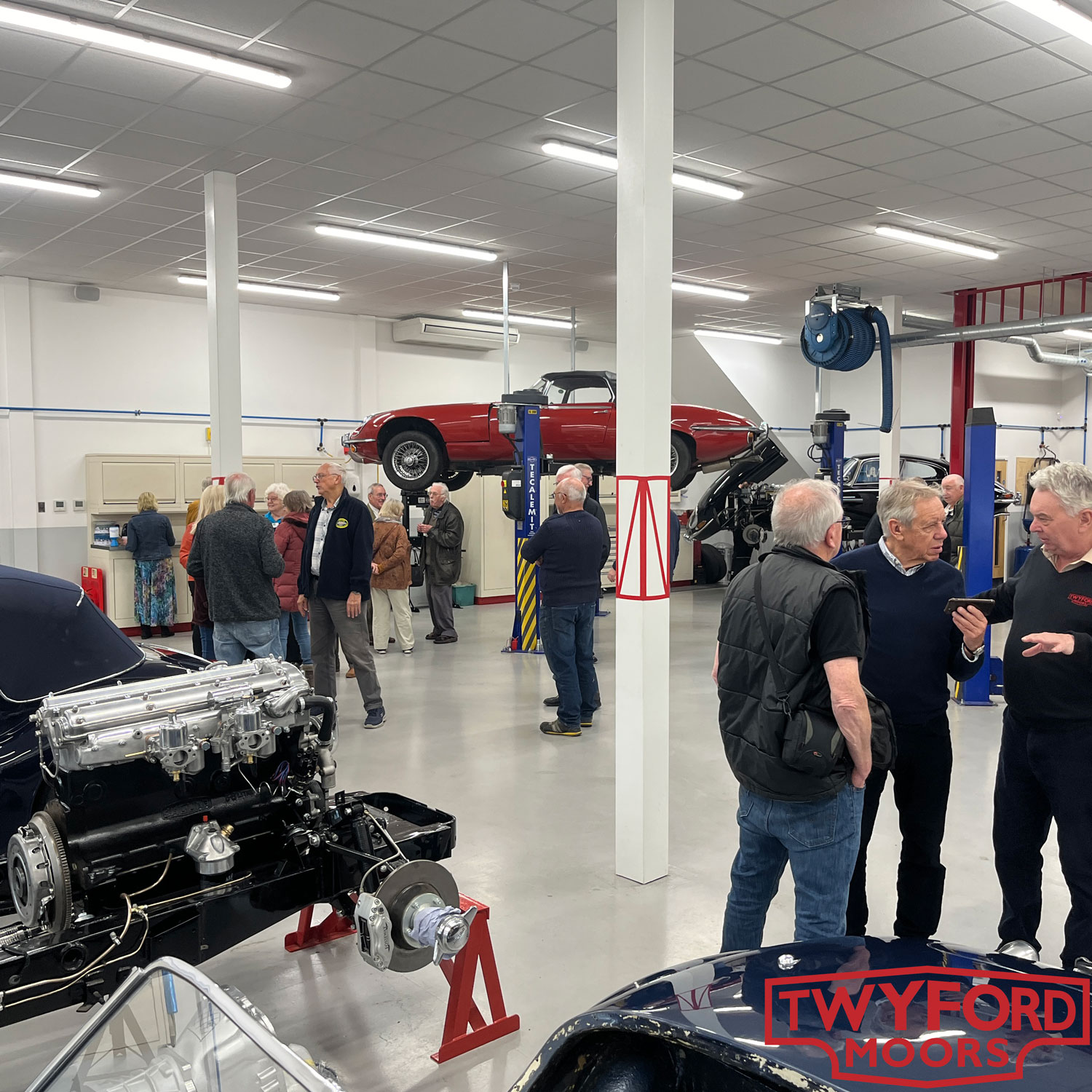 Jaguar Enthusiasts' Club visit