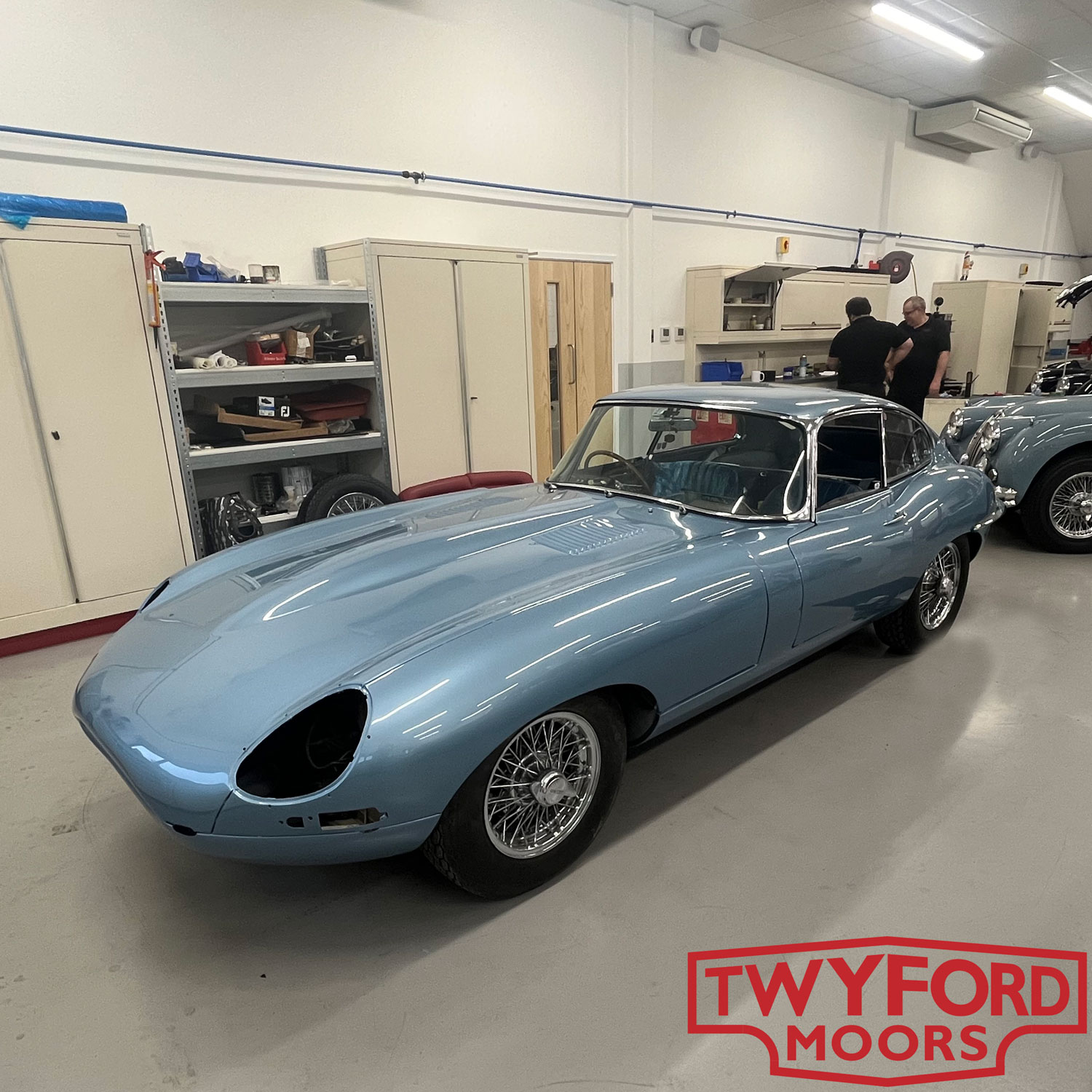 Jaguar E-Type respray