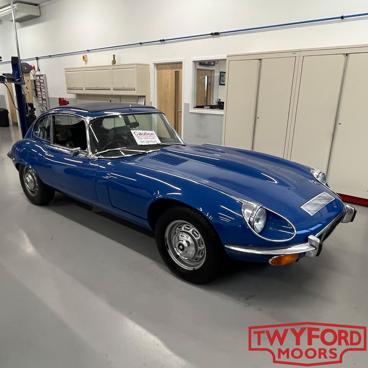 Jaguar E-Type repair workshop