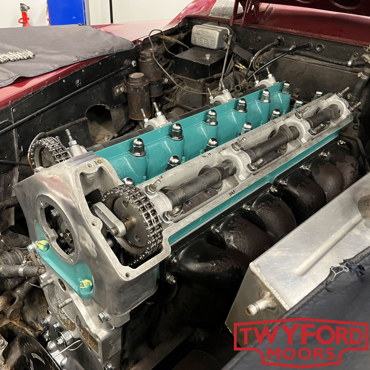 Jaguar XK cylinder head rebuild