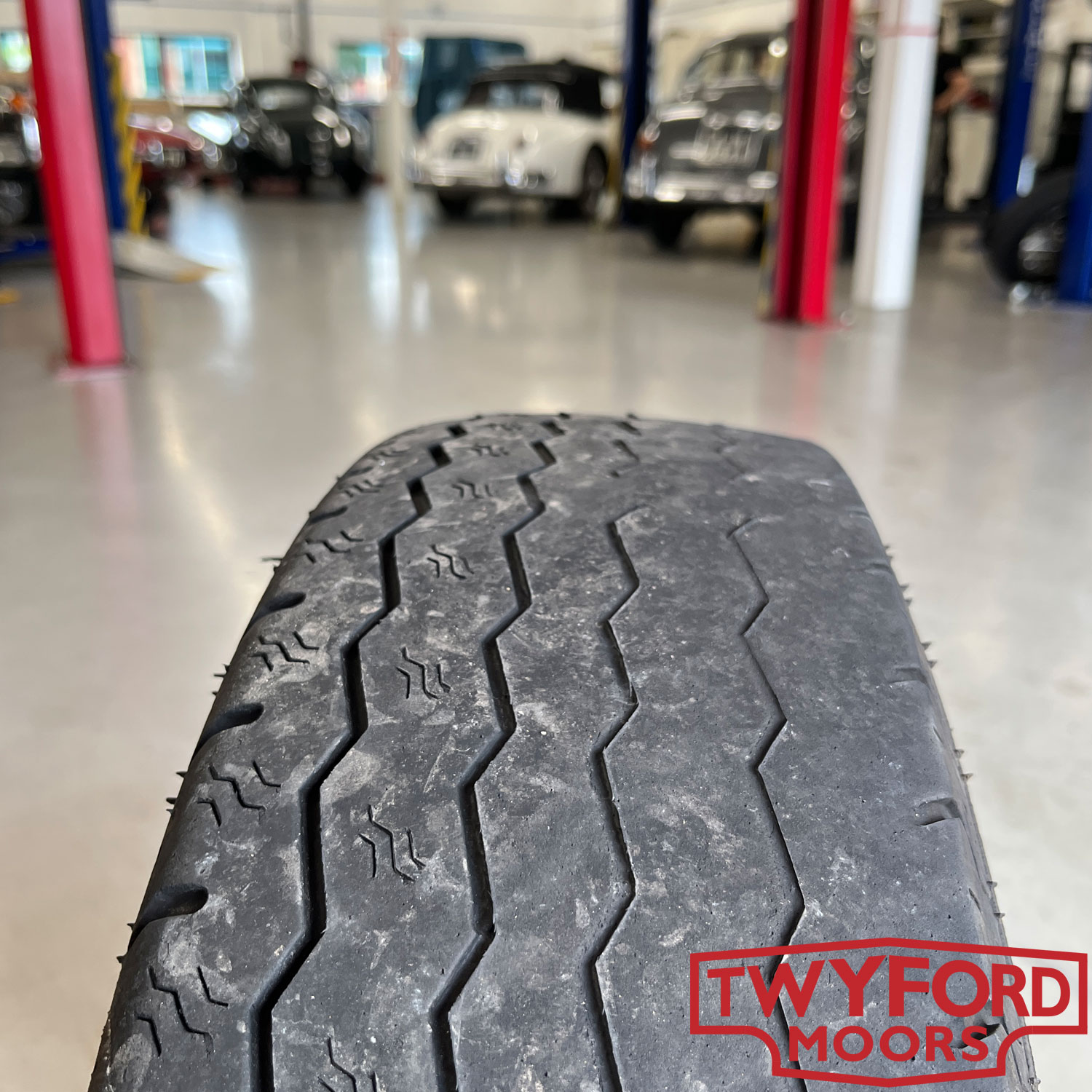 Classic car tyres