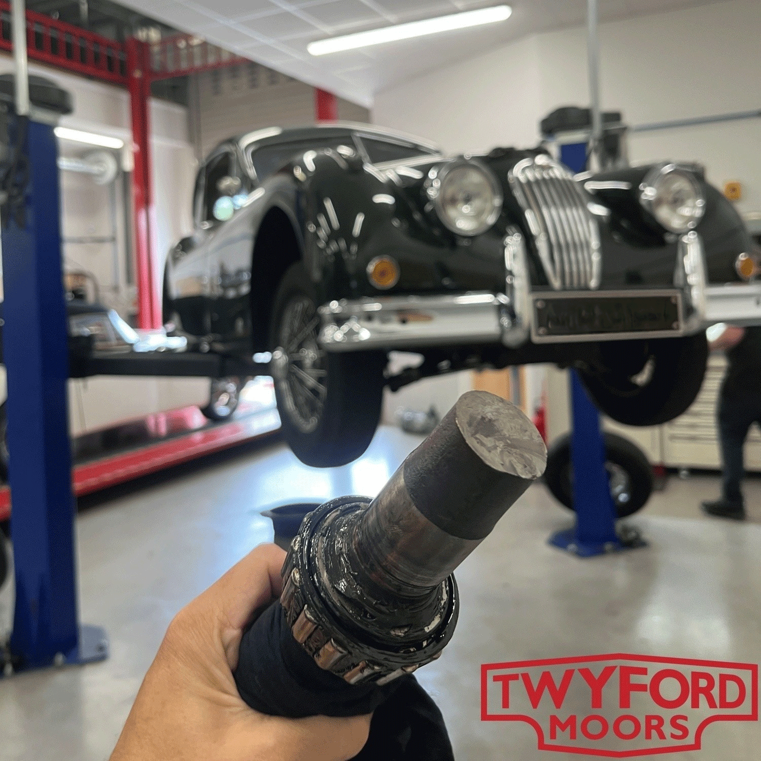 Jaguar XK140 half shaft replacement