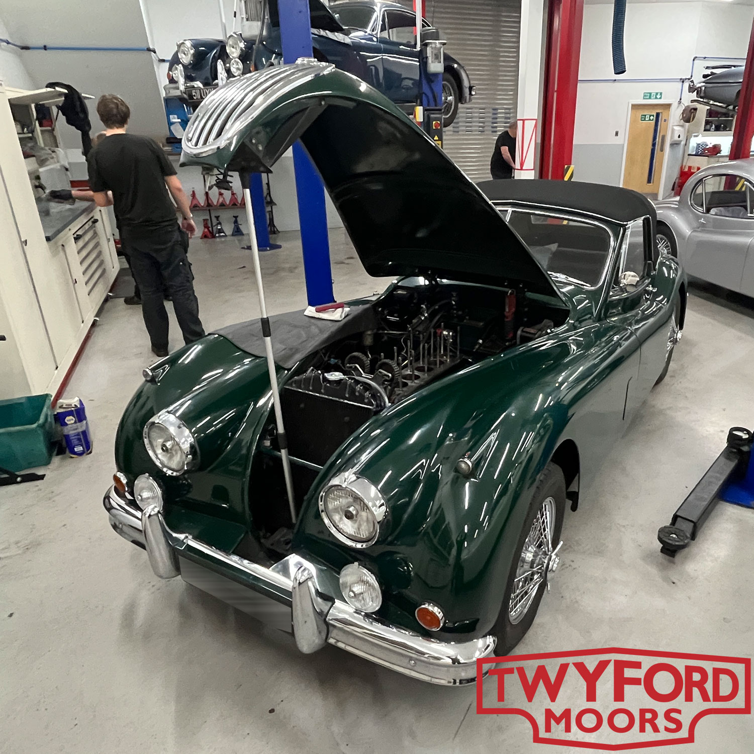 Jaguar XK140 cylinder head rebuild