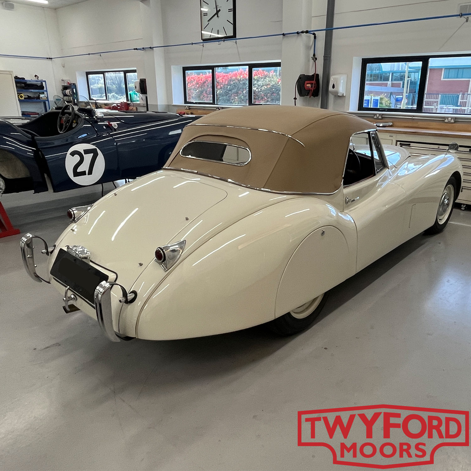 Jaguar XK120 hood chromes