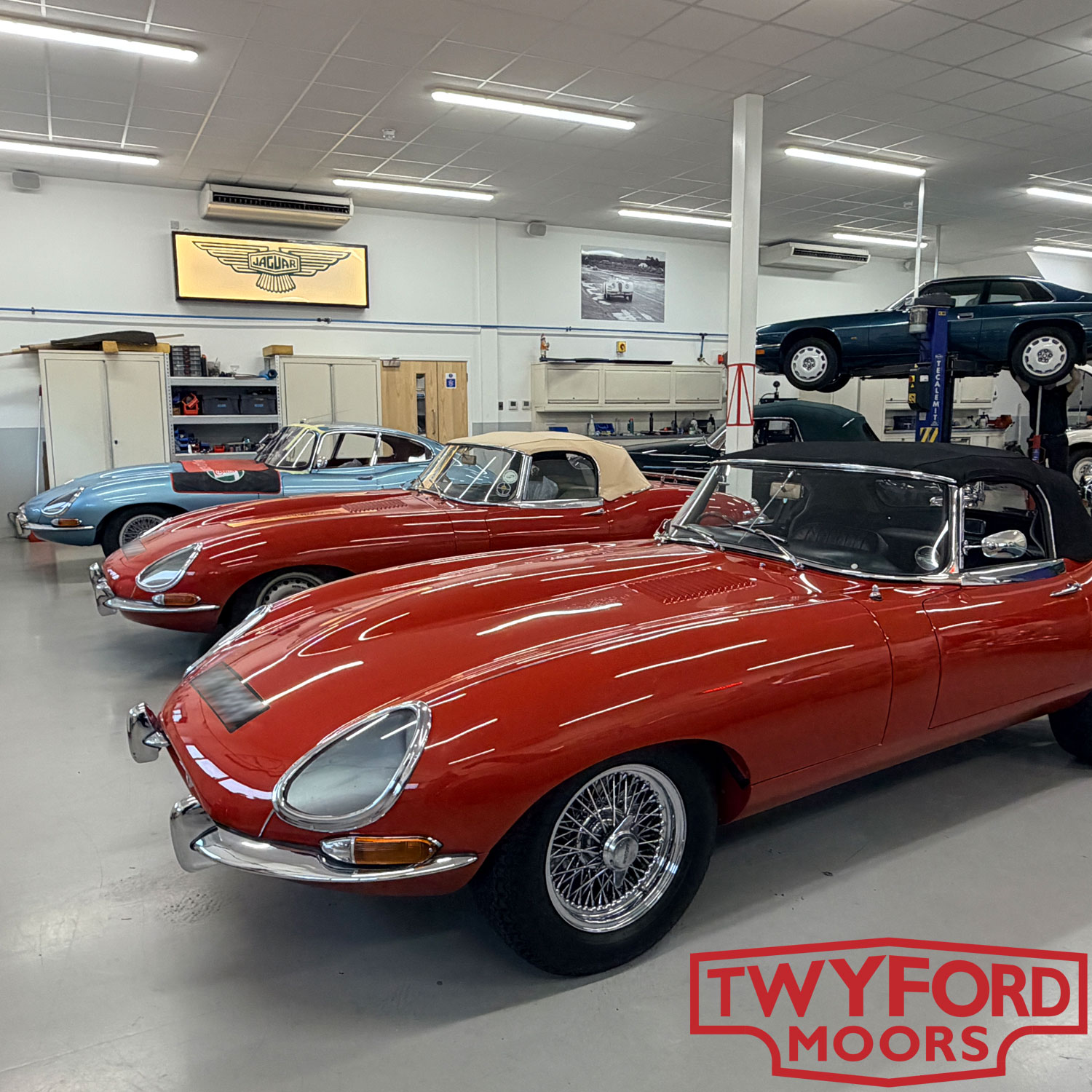 Jaguar E-Type garage