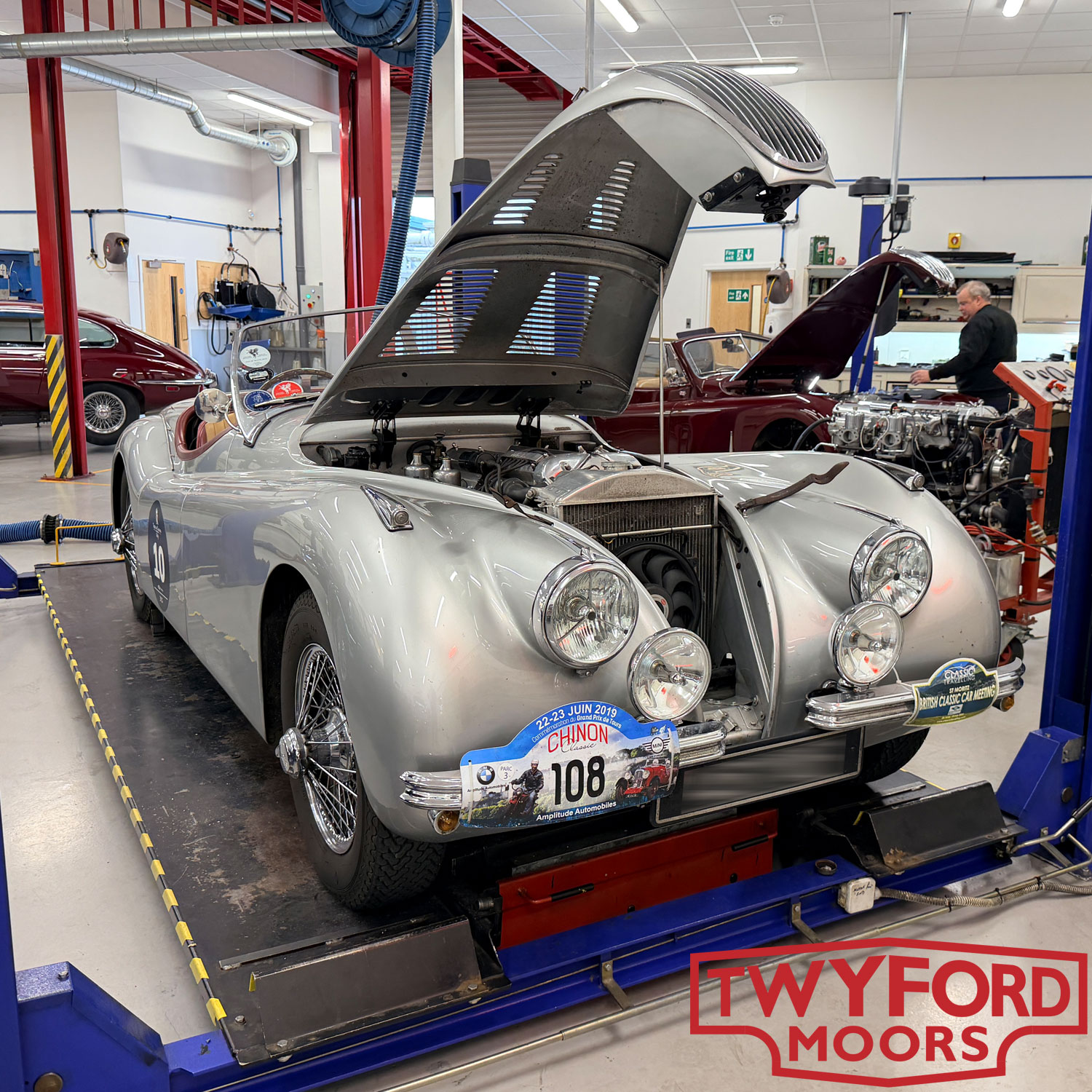 Jaguar XK120 electric cooling fan fault