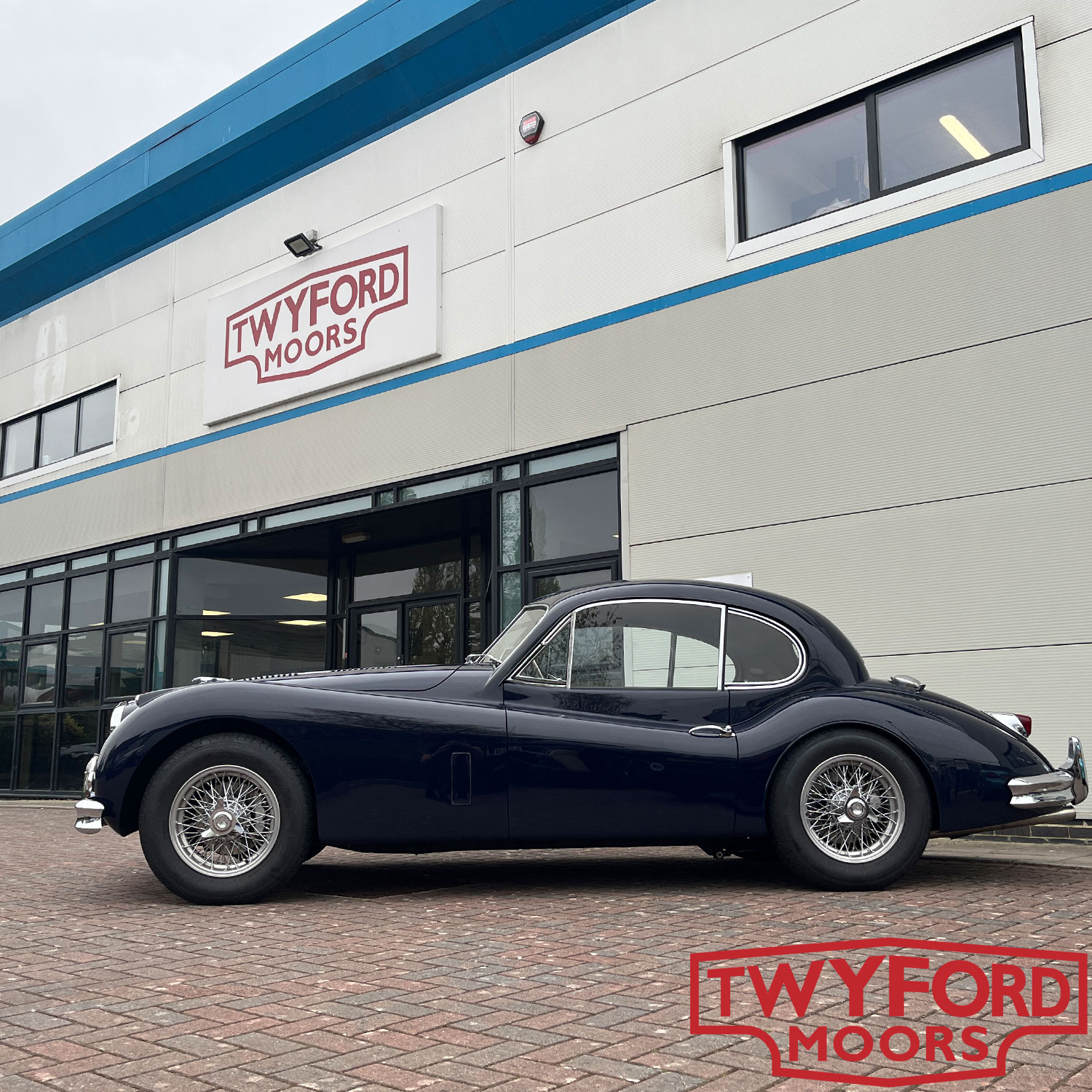 Jaguar XK140 FHC windscreen wiper upgrade
