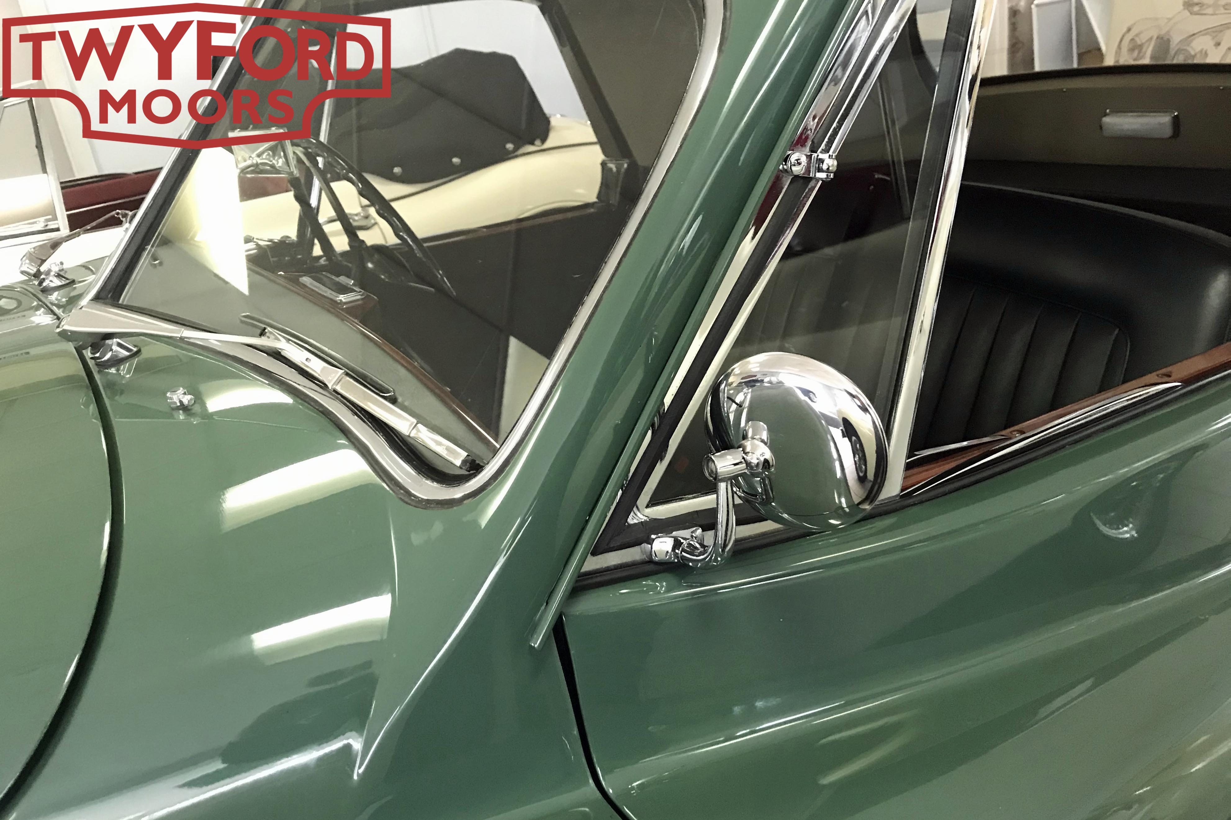 Jaguar XK140 quarter light mirrors